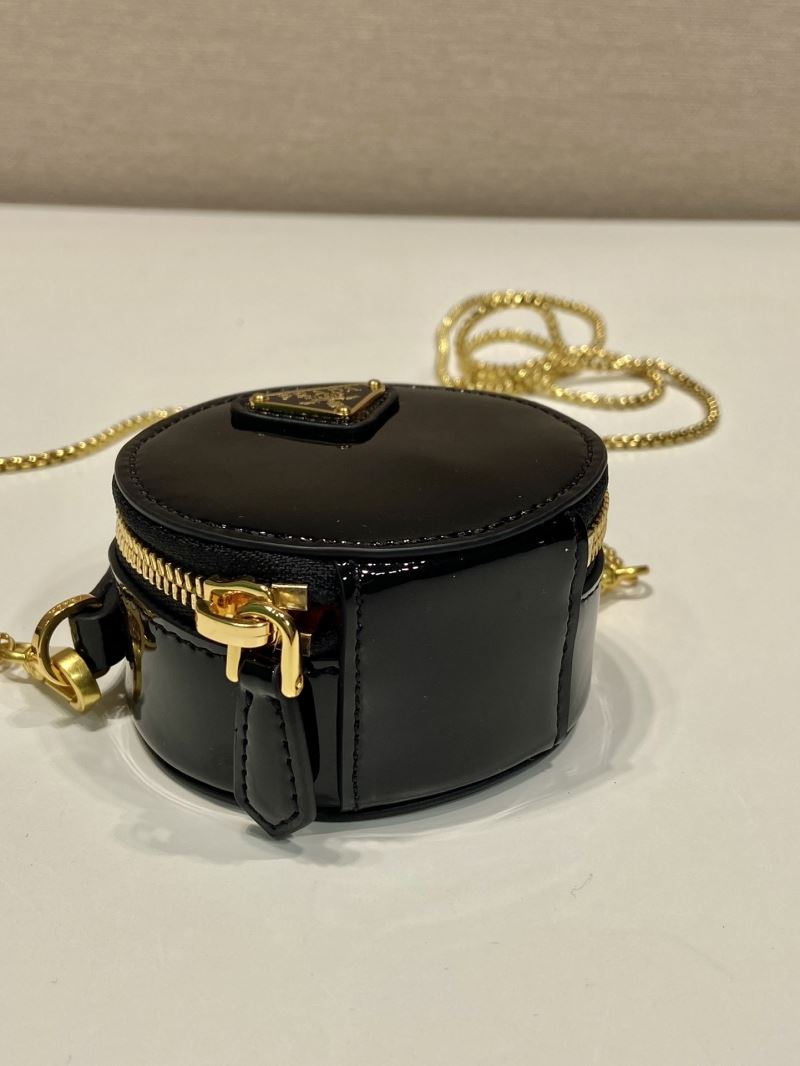 Pra*a round bags